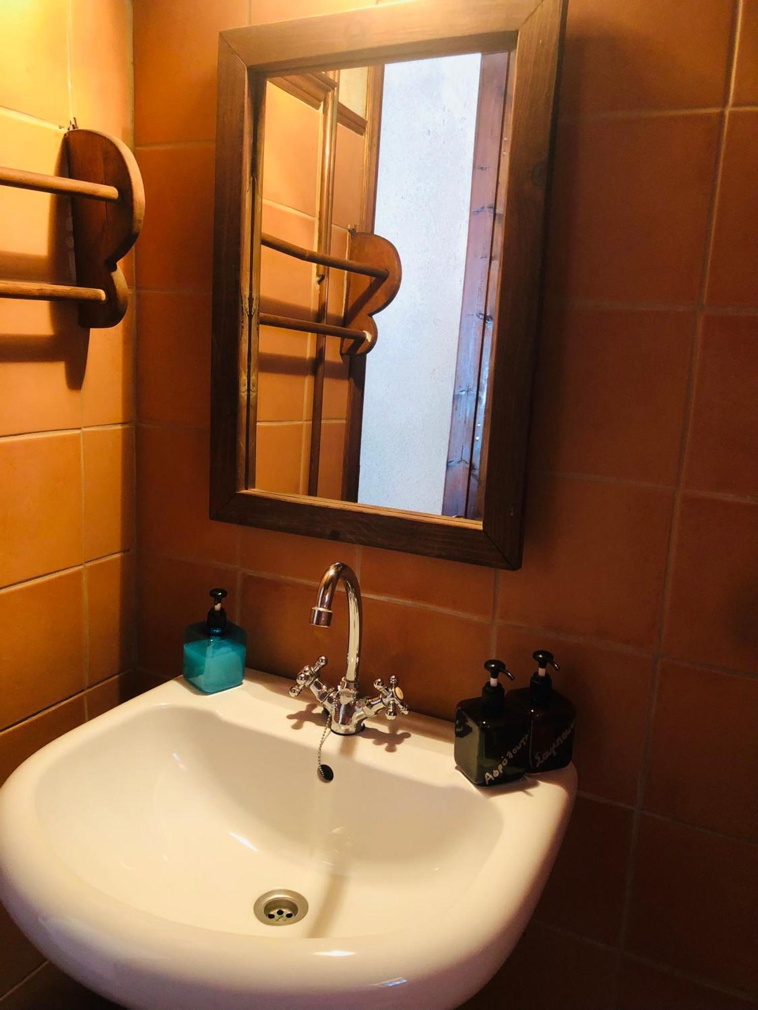 Χαγιάτι Hotel Psarades Luaran gambar